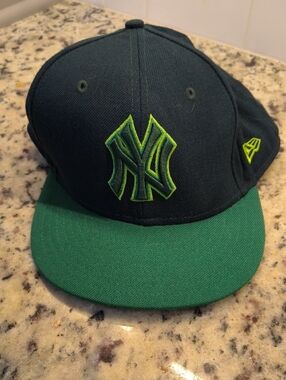 New York Yankees New Era Black Cap with Neon Green MLB Patch 7 5/8 Stretch